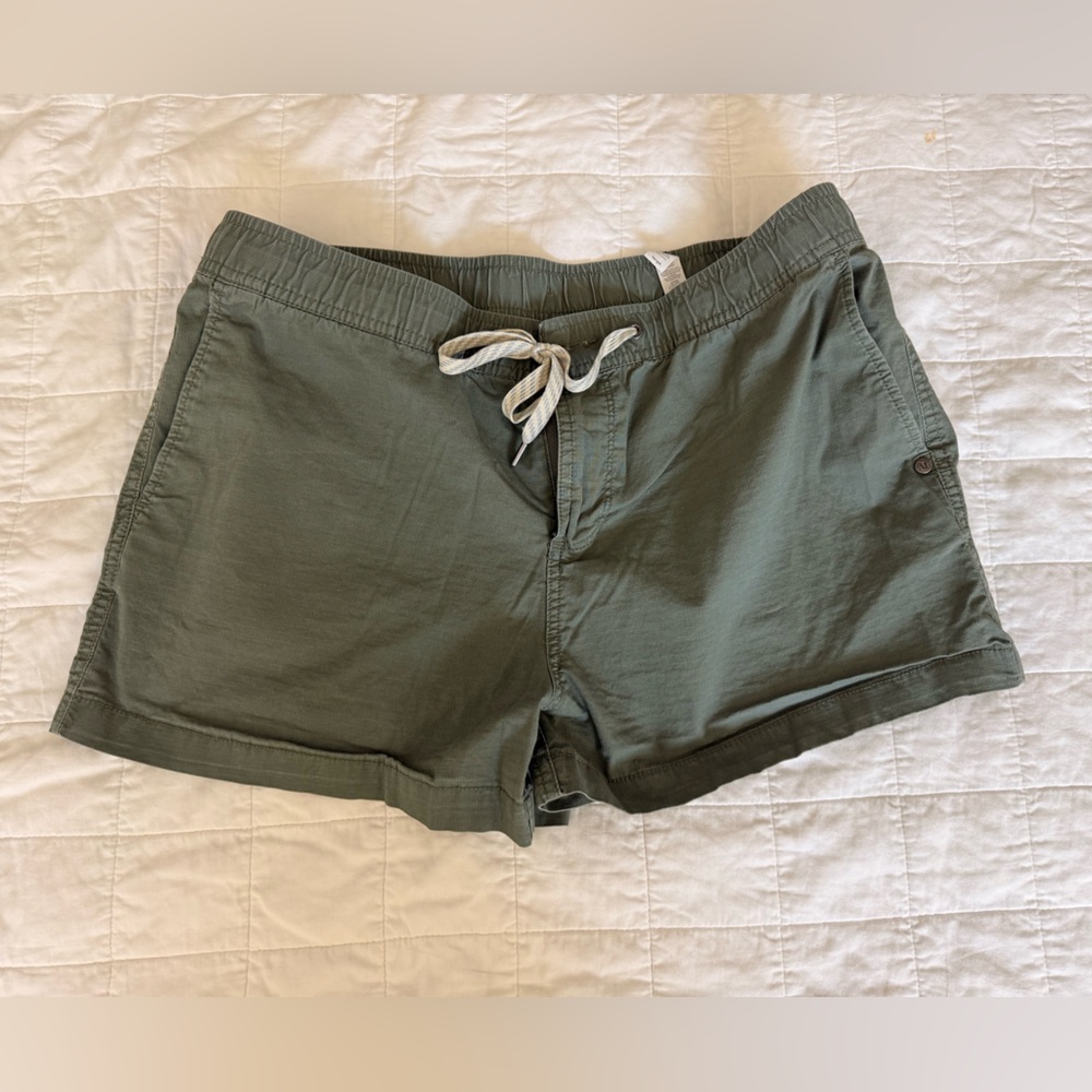 Vuori Women's rip stop Green Shorts